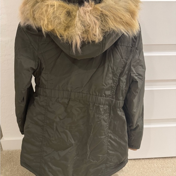 Michael Kors Olive Green Parka with Faux Fur Hood new with tags - Picture 2 of 6